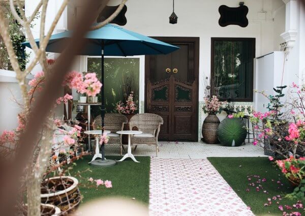 Styling Your Backyard in 5 Easy Steps
